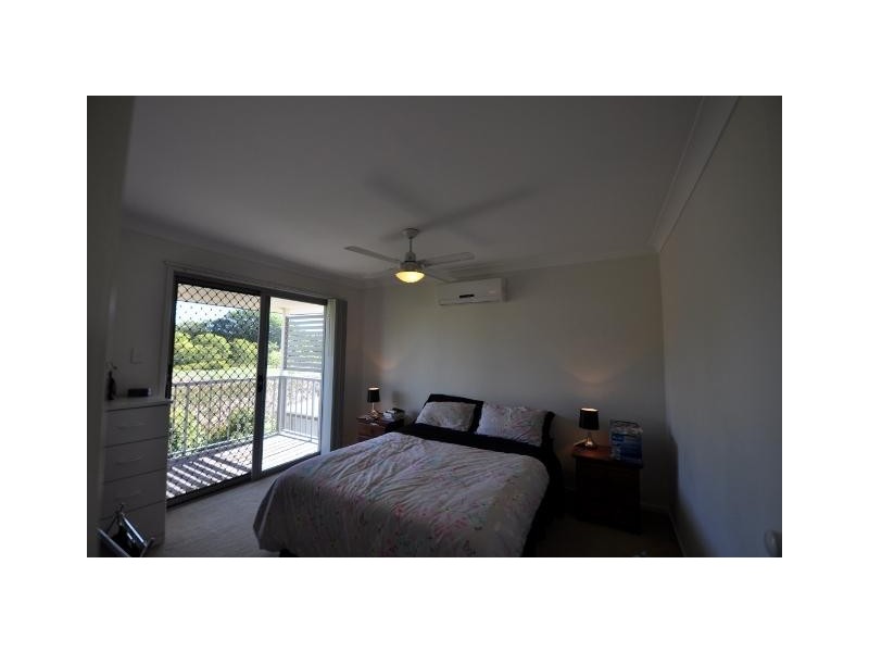 130 Jutland St, Oxley QLD 4075