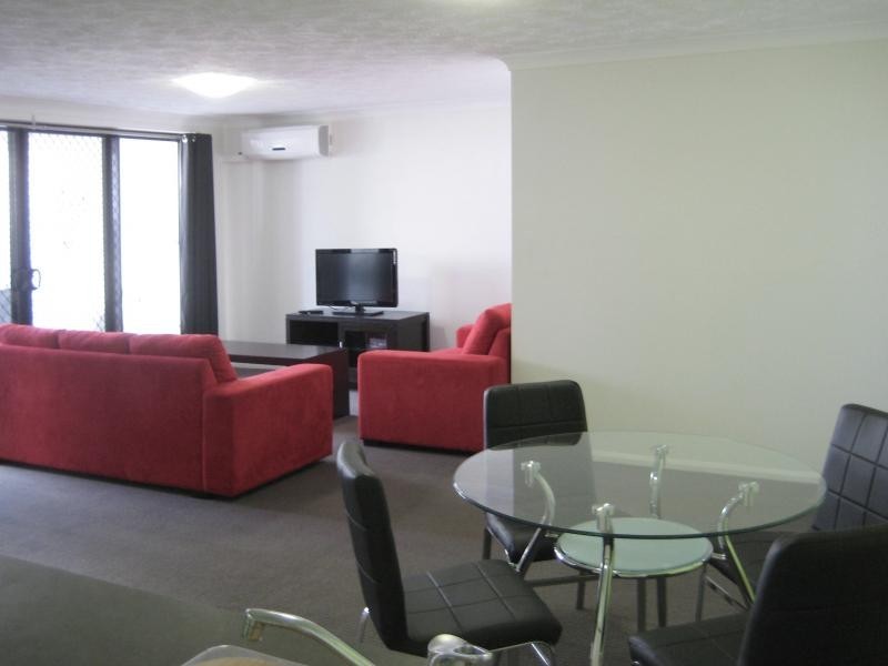 2A/35 Hamilton Road, Moorooka QLD 4105