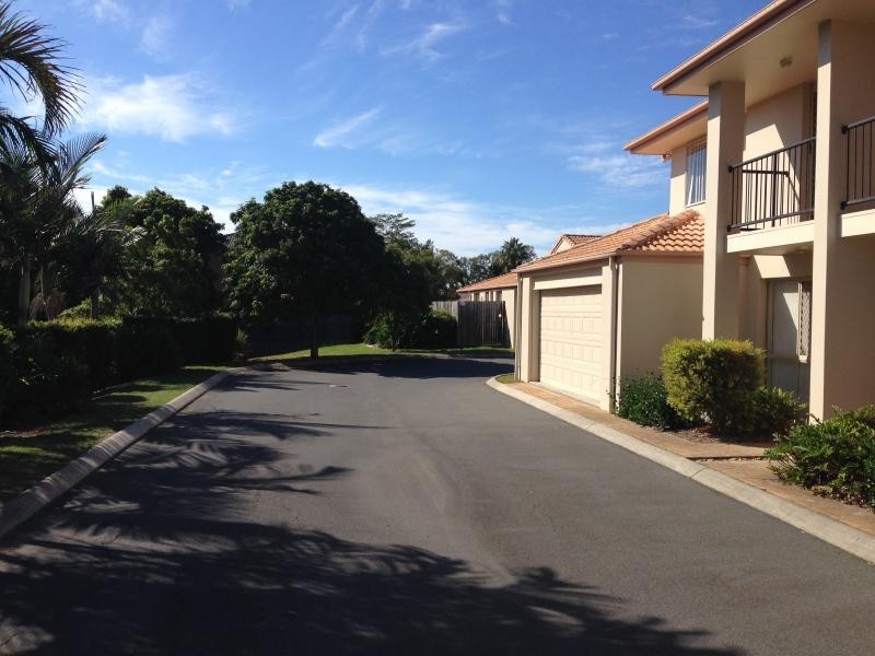 27 EPALA STREET, Carina QLD 4152