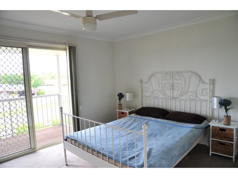 8 Earnshaw Street, Calamvale QLD 4116