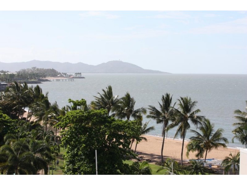 6 Mariners Drive, Townsville City QLD 4810