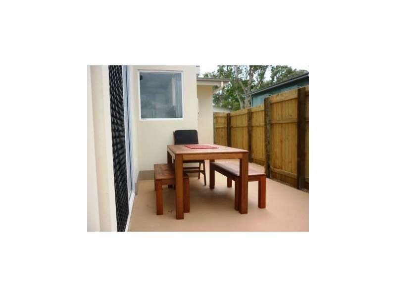 71 Elizabeth Street, Urangan QLD 4655