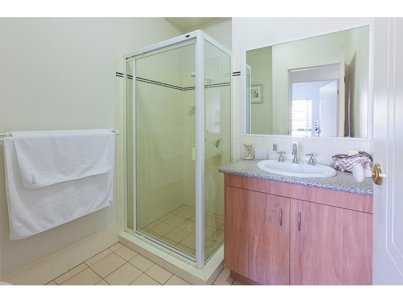 52 NEWSTEAD TERRACE, Newstead QLD 4006