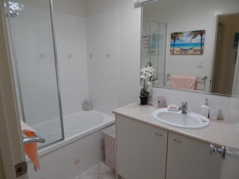 9A Browning Blvd, Battery Hill QLD 4551