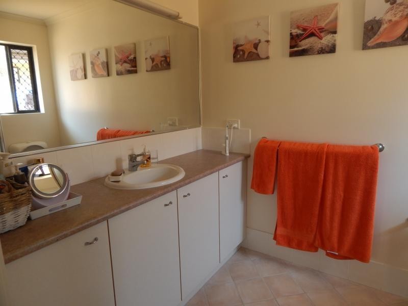 9A Browning Blvd, Battery Hill QLD 4551