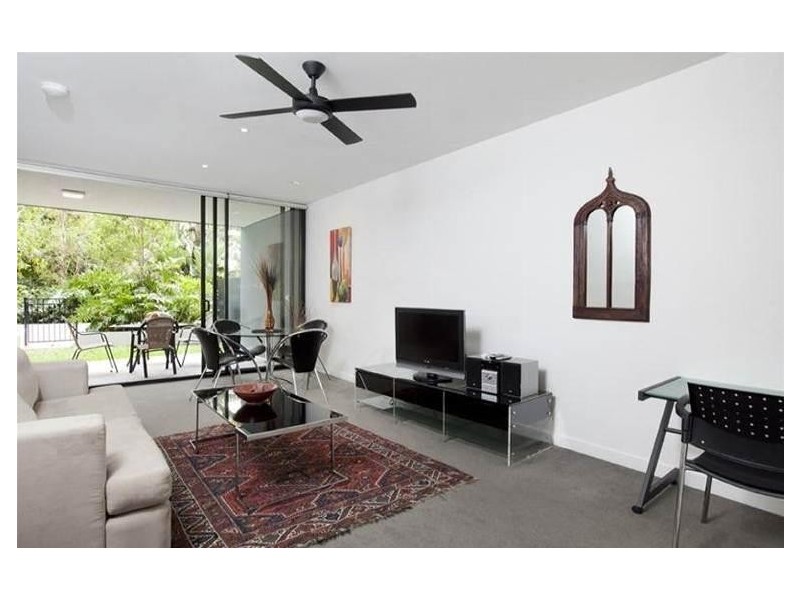 10 Pidgeon Close, West End QLD 4101