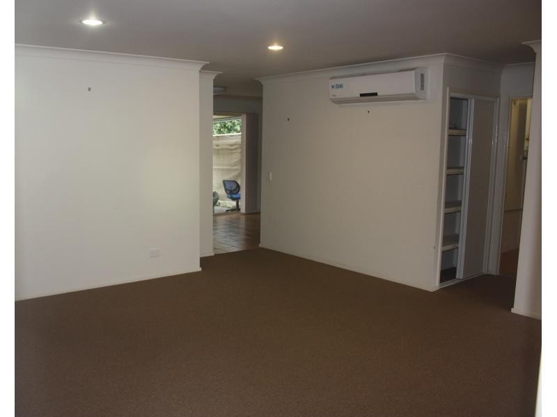245 Albany Creek Rd, Bridgeman Downs QLD 4035