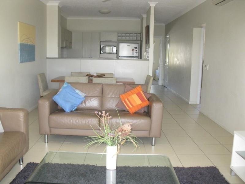 42 Warburton Street, North Ward QLD 4810