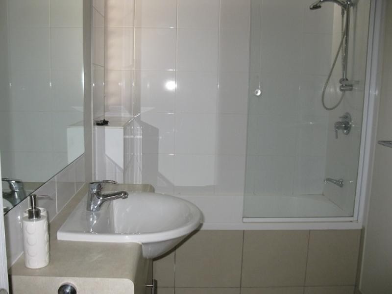 42 Warburton Street, North Ward QLD 4810