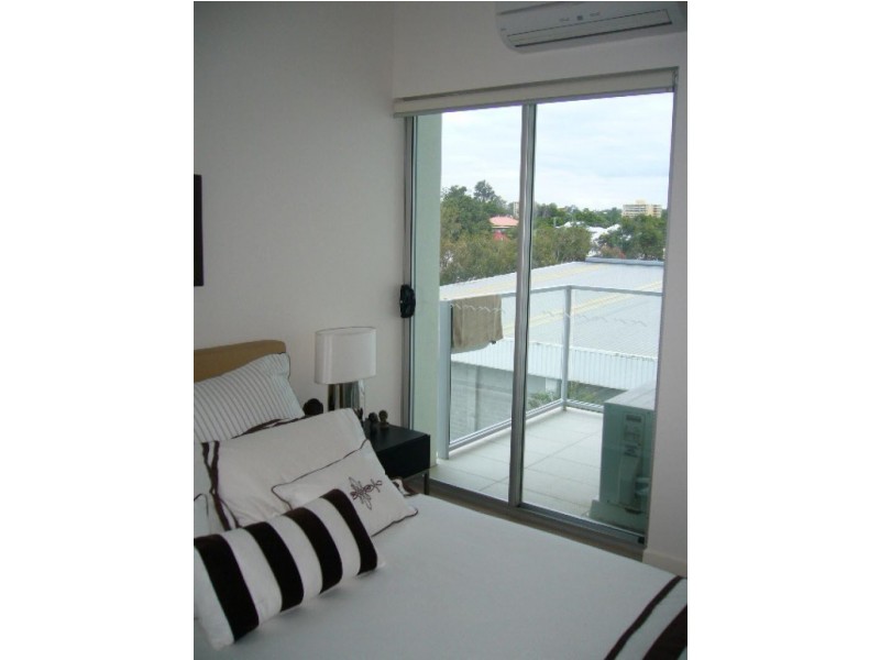 28 Ferry Rd, West End QLD 4101