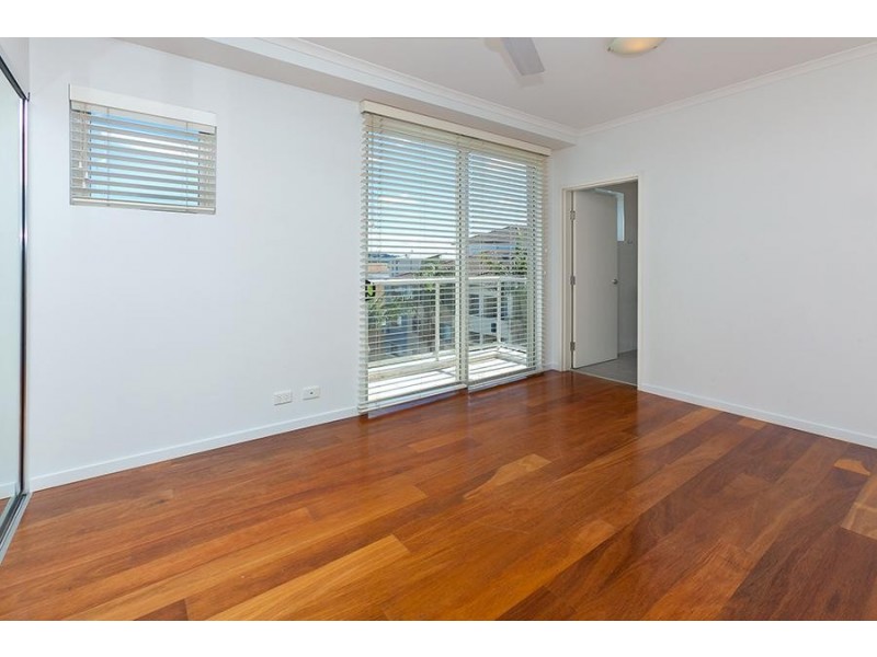 42 NEWSTEAD TERRACE, Newstead QLD 4006