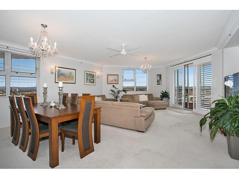12 Commodore Drive, Main Beach QLD 4217