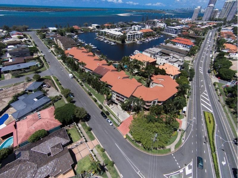 22 Jennifer Ave, Runaway Bay QLD 4216