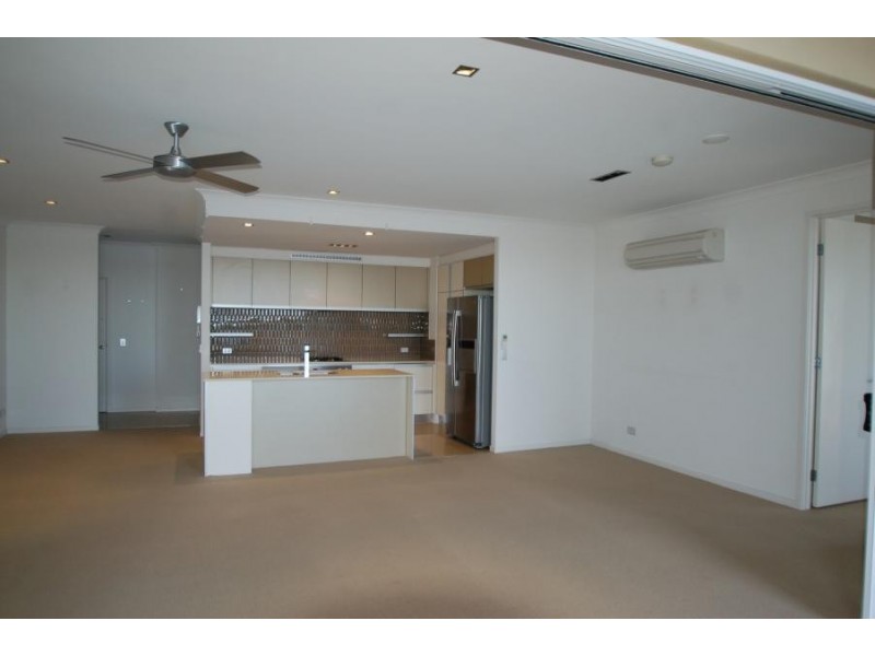 3030 The Boulevard, Carrara QLD 4211