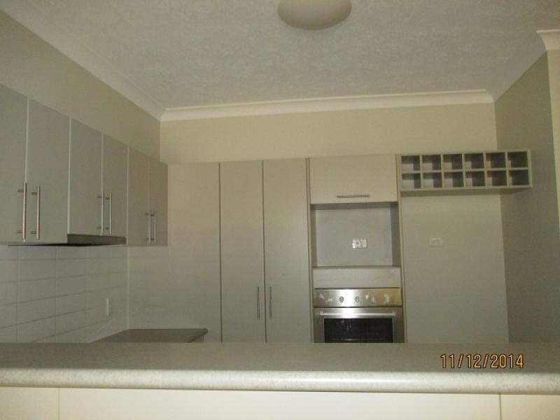 42 Warburton Street, North Ward QLD 4810