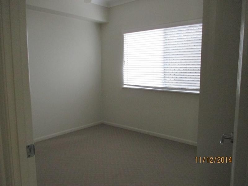 42 Warburton Street, North Ward QLD 4810