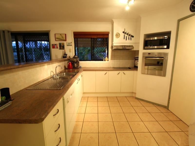 101 Dunlin Drive, Burleigh Waters QLD 4220