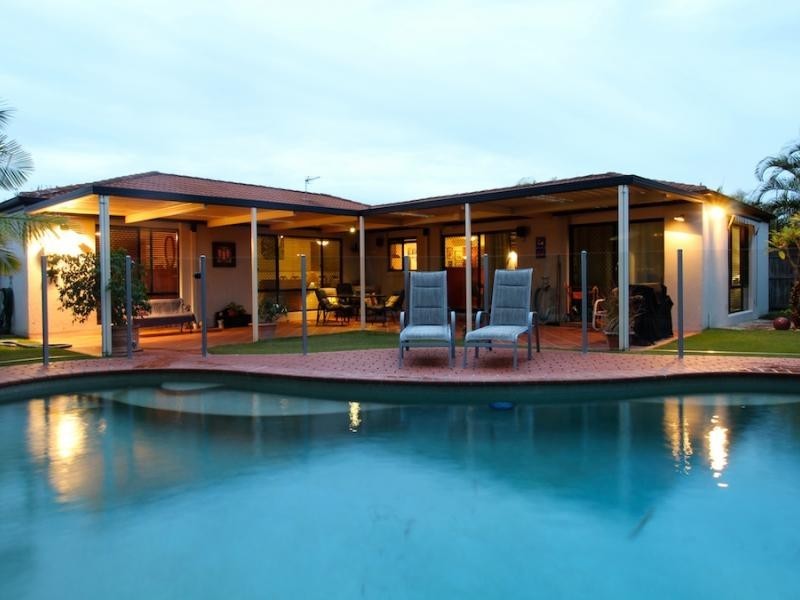 101 Dunlin Drive, Burleigh Waters QLD 4220