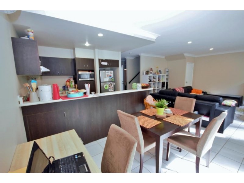 8 Sauvignon Parade, Upper Coomera QLD 4209