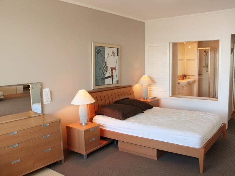 326 Marine Parade, Labrador QLD 4215