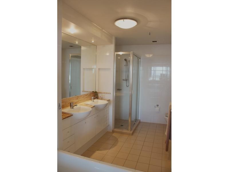 326 Marine Parade, Labrador QLD 4215