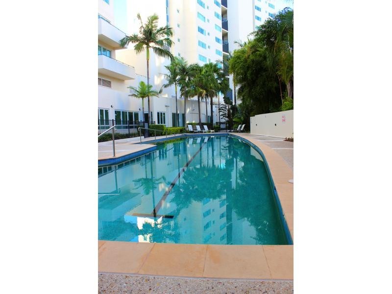 326 Marine Parade, Labrador QLD 4215