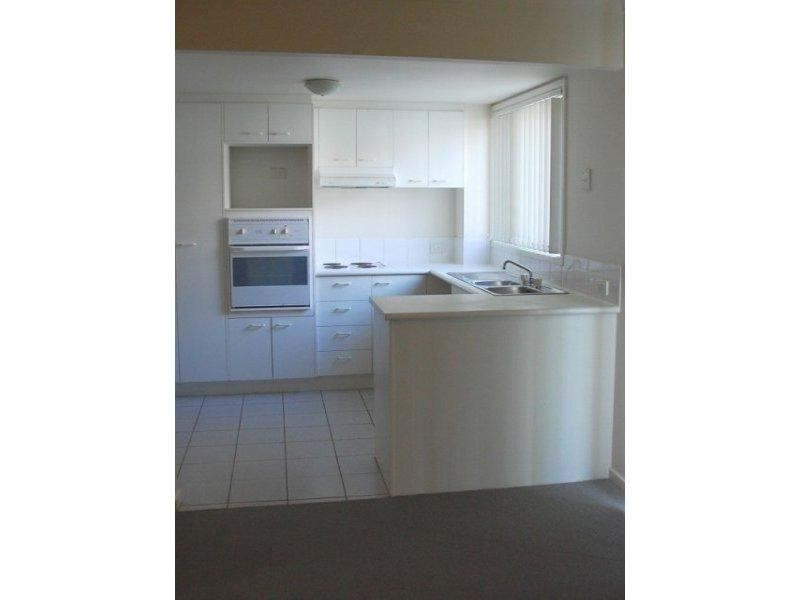 3 Arundel Drive, Arundel QLD 4214