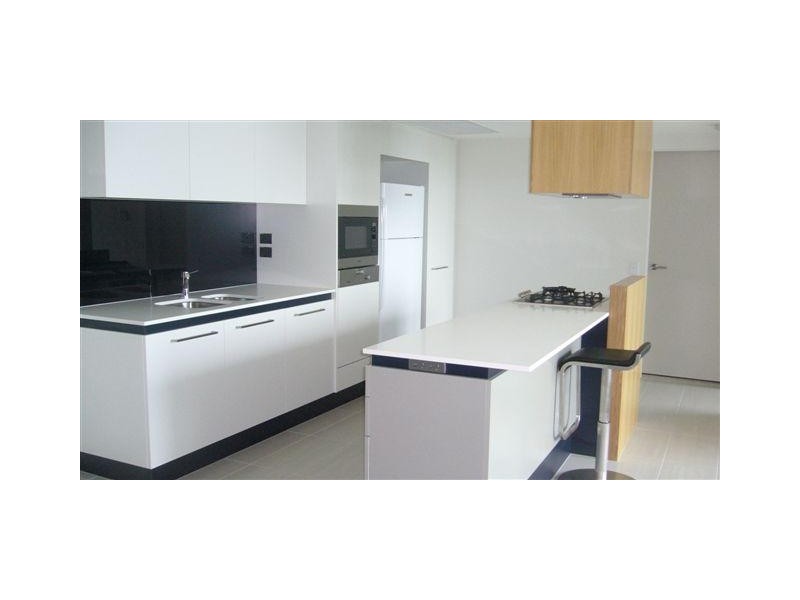 6-2 Mariners Drive, Townsville City QLD 4810