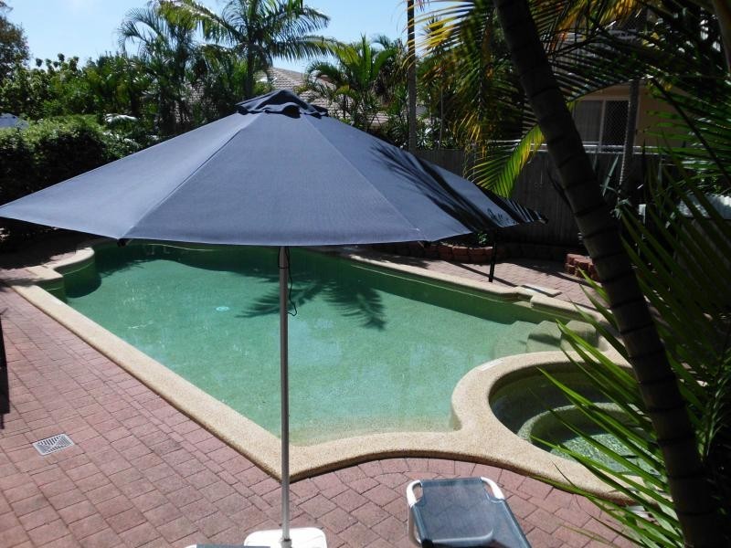 Chevron Island QLD 4217