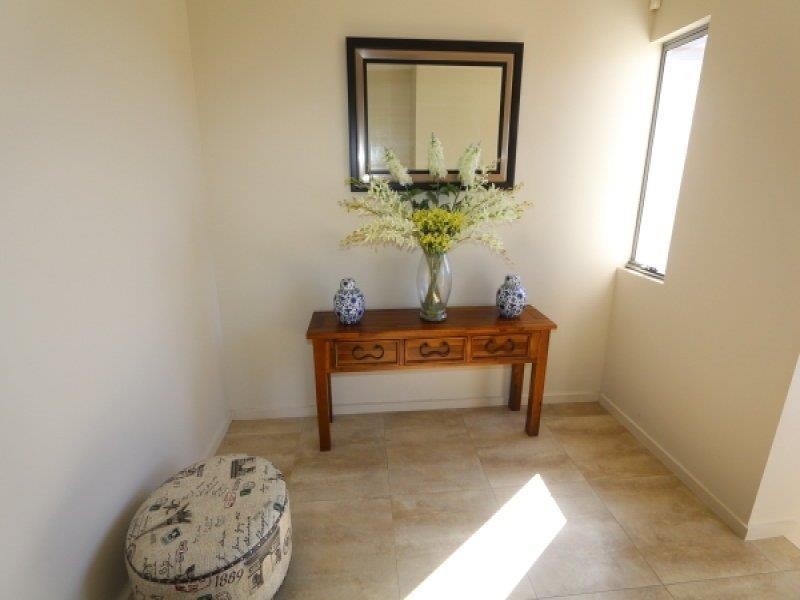 5056 Emerald Island Drive, Carrara QLD 4211