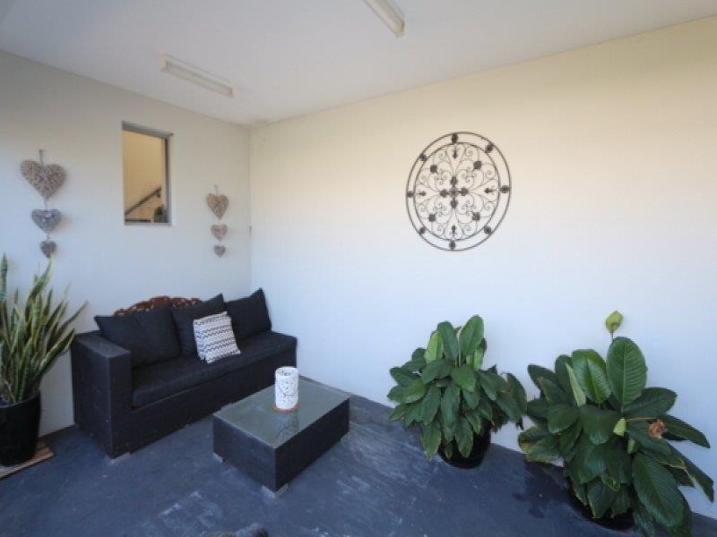 5056 Emerald Island Drive, Carrara QLD 4211