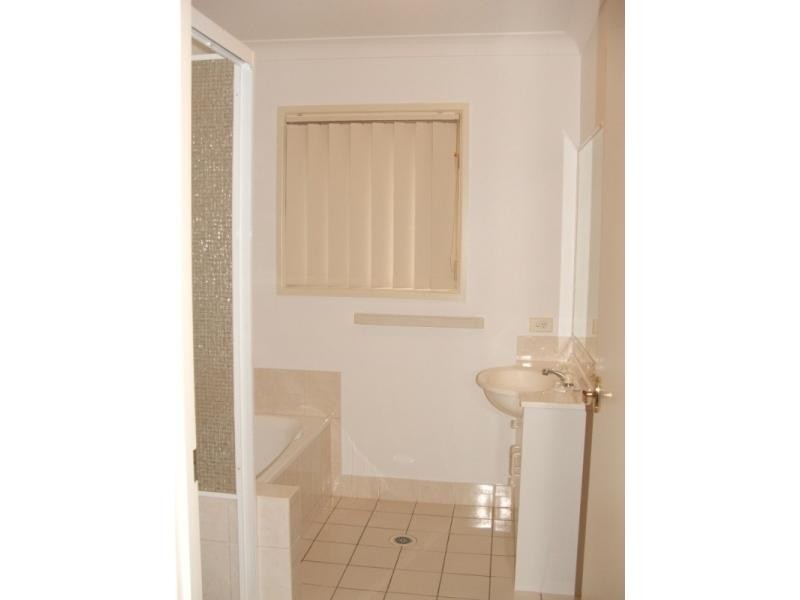 77 Nursery Ave, Runcorn QLD 4113