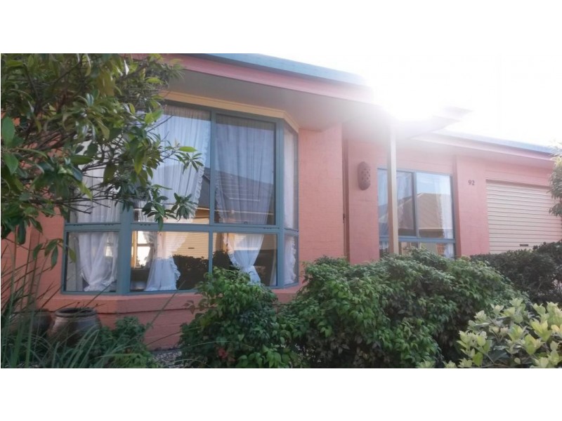 40 Lakeside Crescent, Currimundi QLD 4551