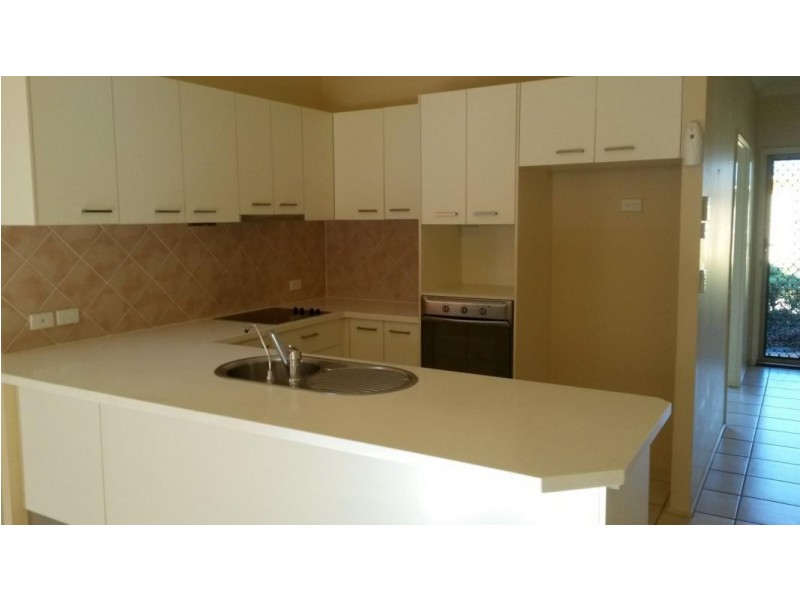 40 Lakeside Crescent, Currimundi QLD 4551