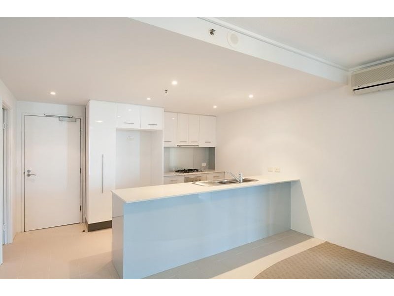 105 Scarborough Street, Southport QLD 4215