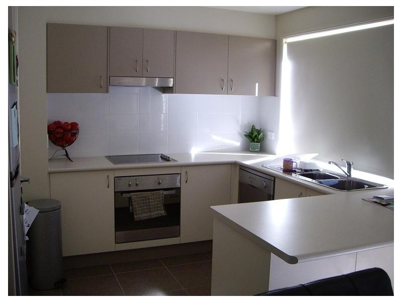 36-50 Johnston Street, Carina QLD 4152