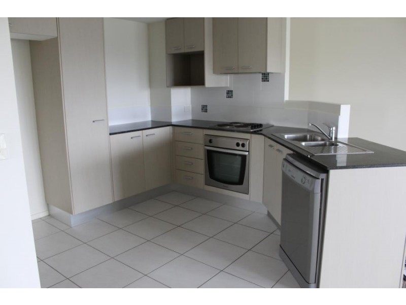 46 / 4 Grand Parade, Parrearra QLD 4575