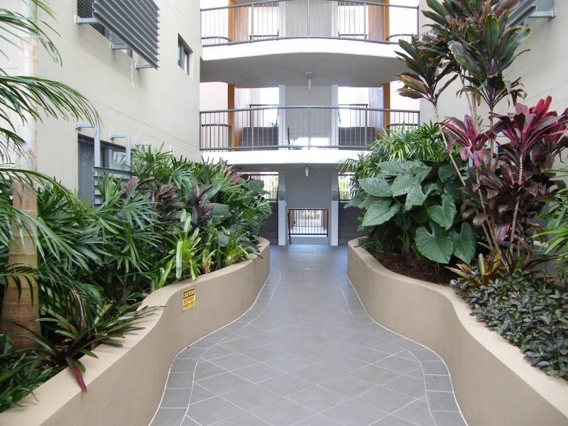 46 / 4 Grand Parade, Parrearra QLD 4575