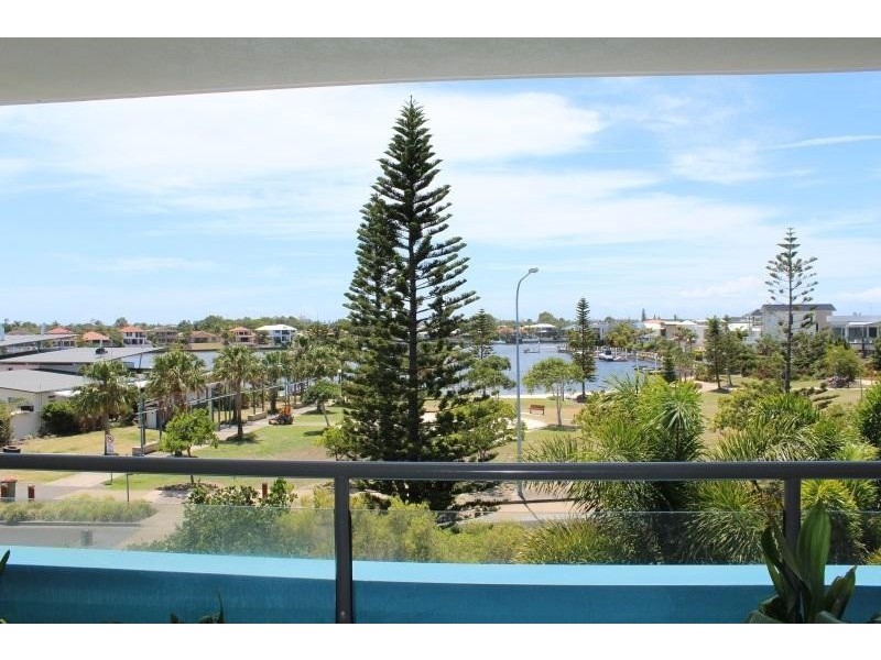 46 / 4 Grand Parade, Parrearra QLD 4575