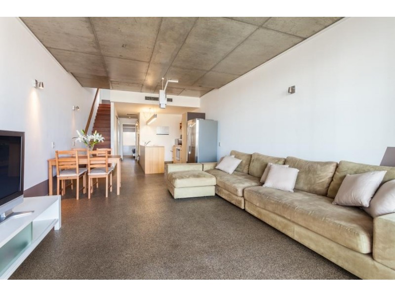 631 / 8 Skyring Terrace, Teneriffe QLD 4005