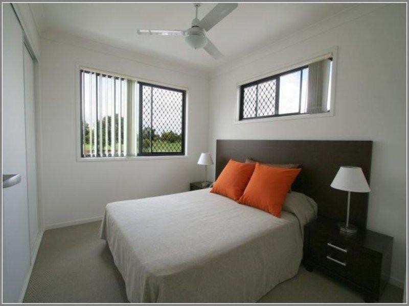 40 Gledson Street, North Booval QLD 4304