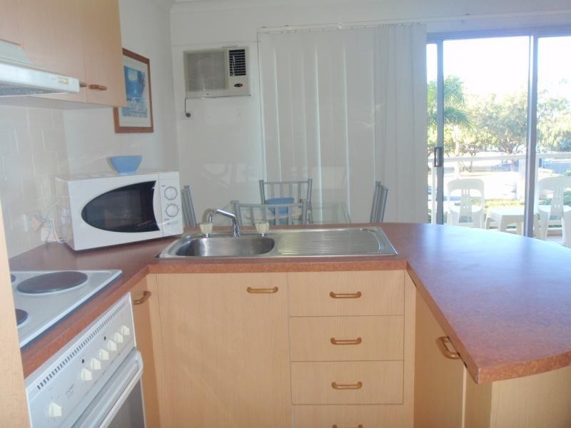 53/106 Marine Parade, Southport QLD 4215