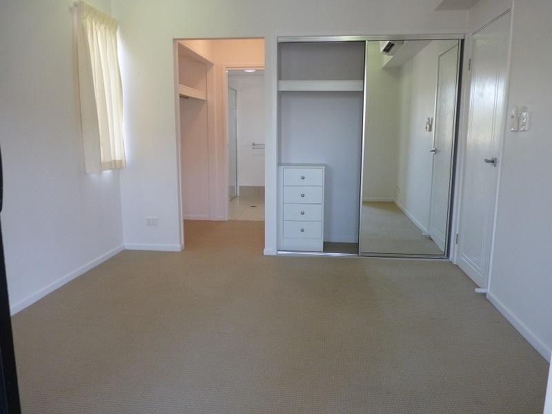 1 / 6-24 Henry Street, West End QLD 4810