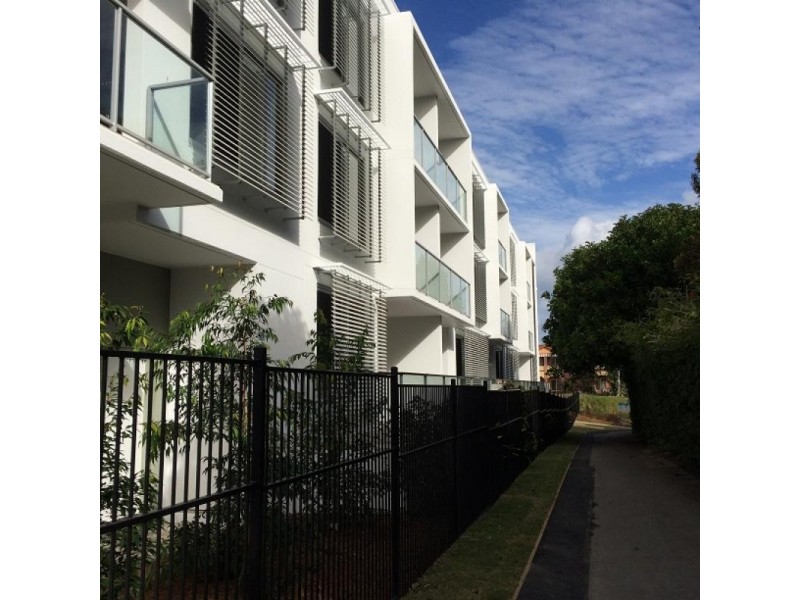 UNIT 1219 / 8 WATERFORD COURT, Bundall QLD 4217