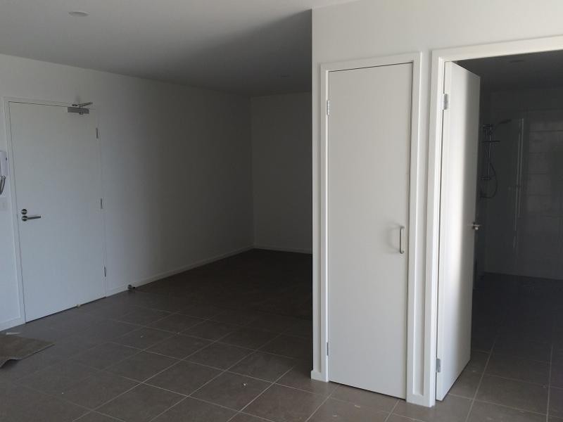 UNIT 1219 / 8 WATERFORD COURT, Bundall QLD 4217
