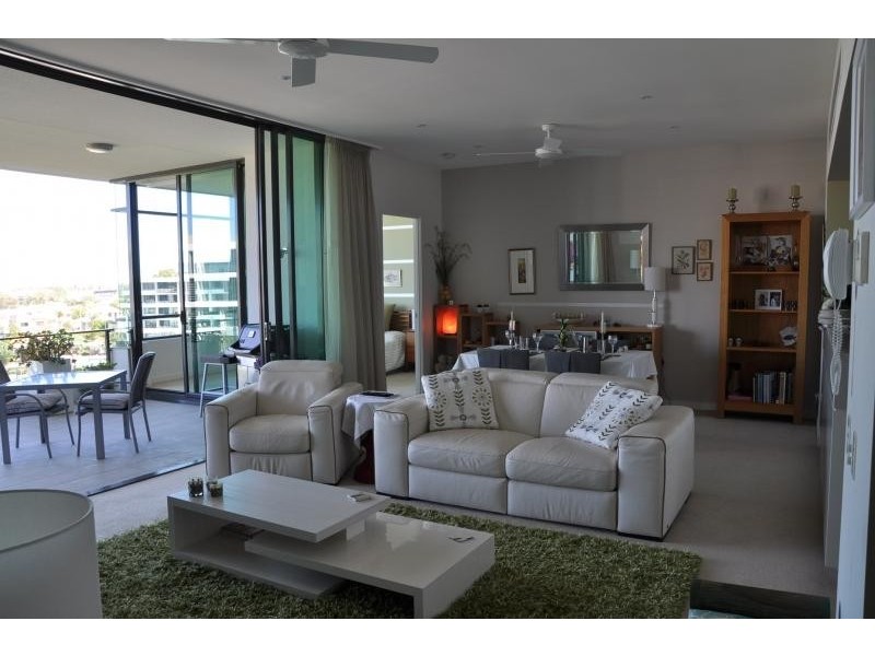 6502/323 Bayview Street, Hollywell QLD 4216