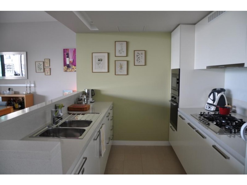 6502/323 Bayview Street, Hollywell QLD 4216