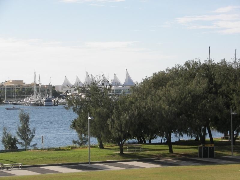 23/140 MARINE PARADE, Southport QLD 4215