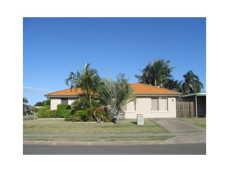 198 Pulgul Street, Urangan QLD 4655