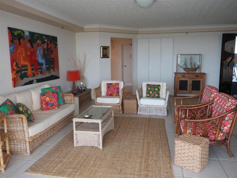 28/5-7 Oatland Esplanade, Runaway Bay QLD 4216